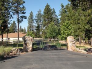 Boulder gate supports