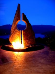 MT gold sculpture
